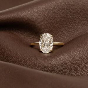 Objkts 3ct oval Deus ring in gold color